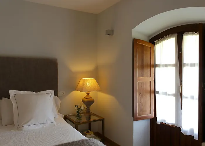 La Ermita De Deva 3*